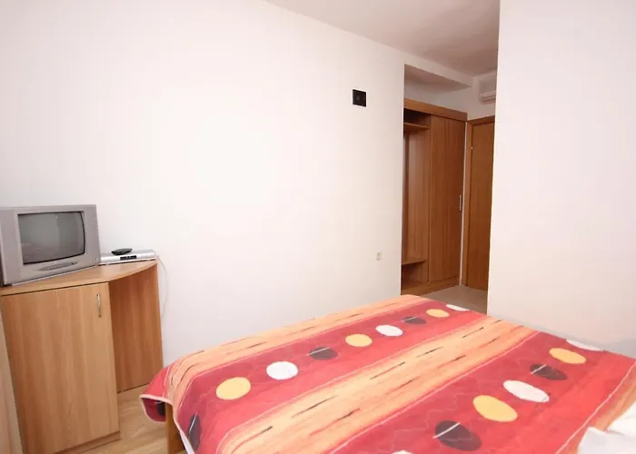 Double 8144c بيت ضيافة Zaglav